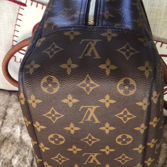 Authentic Louis Vuitton Deuville - Picture 6 of 12